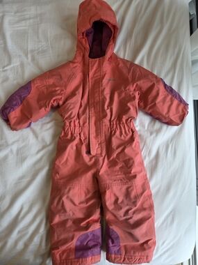 Patagonia - Size 2T - Coral Girls Snow Suit
